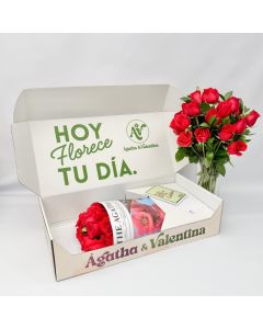 caja de rosas rojas linea premium de lujo en caja especial con entrega a domicilio en bogota 